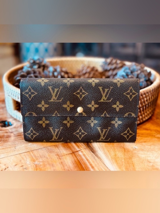Louis Vuitton Handbags - Louis Vuitton vintage Sarah wallet monogram 1996 Spain